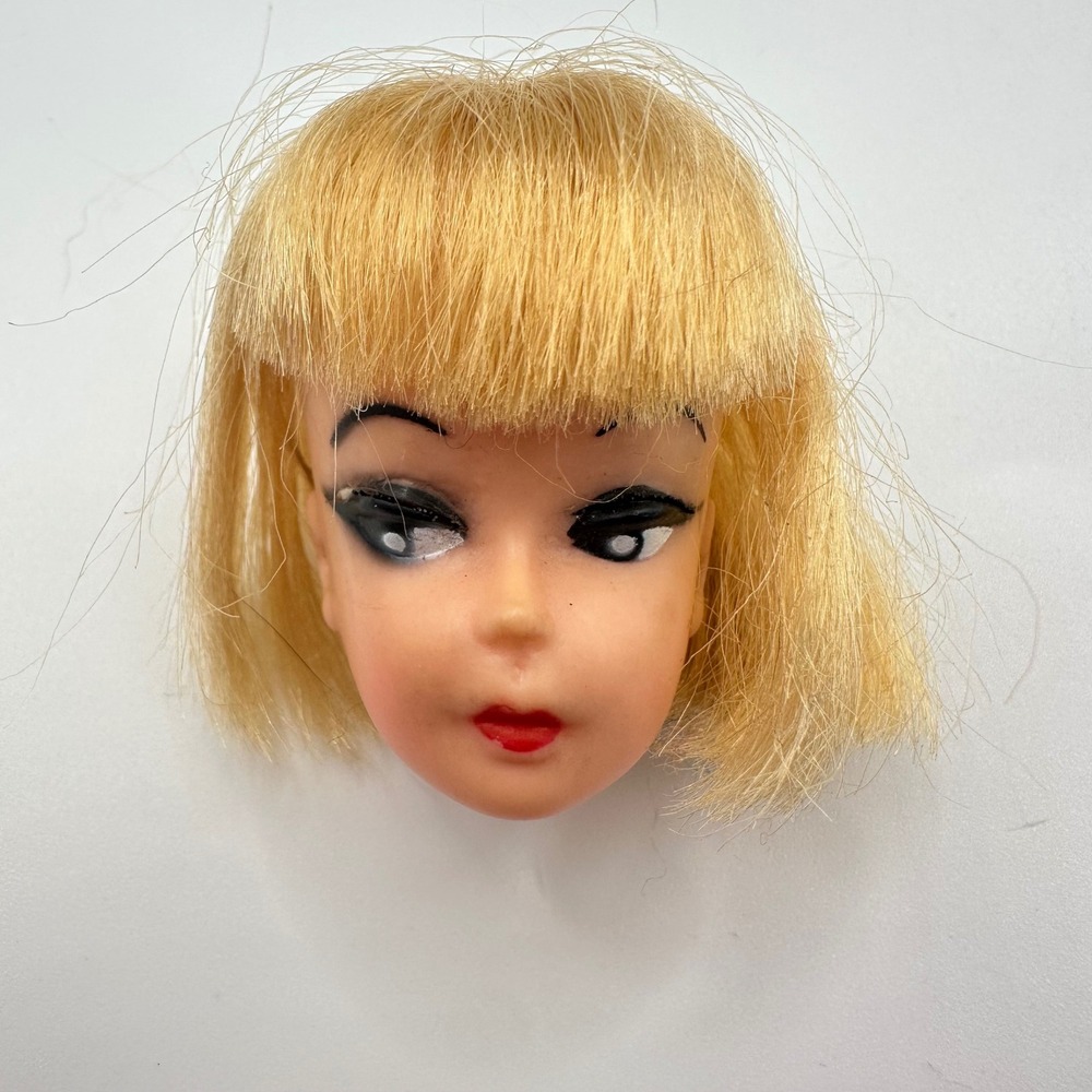 Vintage 1960s Eegee Toy Co Miss Babette Fashion Doll Head Blonde Bob Hong Kong